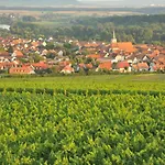 Tonart - Modern & Stilvoll Im Weinort Appartement Sommerach