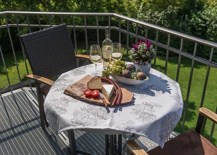 Tonart - Modern & Stilvoll Im Weinort * Sommerach