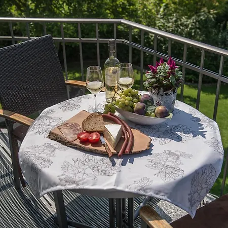 Tonart - Modern & Stilvoll Im Weinort * Sommerach