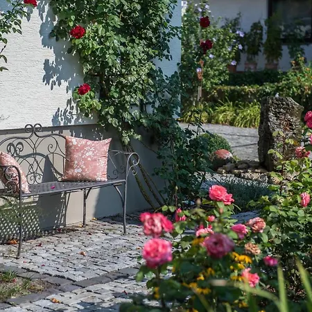 Tonart - Modern & Stilvoll Im Weinort Lejlighed